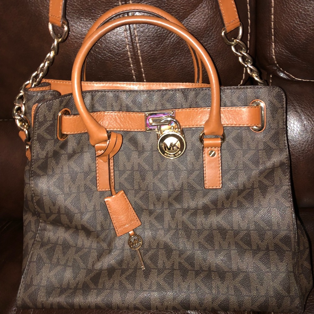 Michael Kors Auth E/W Hamilton Satchel